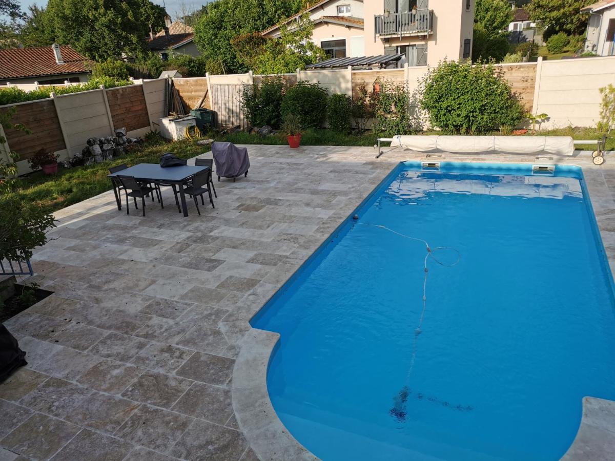 Appartement 5 Personnes Avec Piscine 60M2 Le Barp Exterior photo